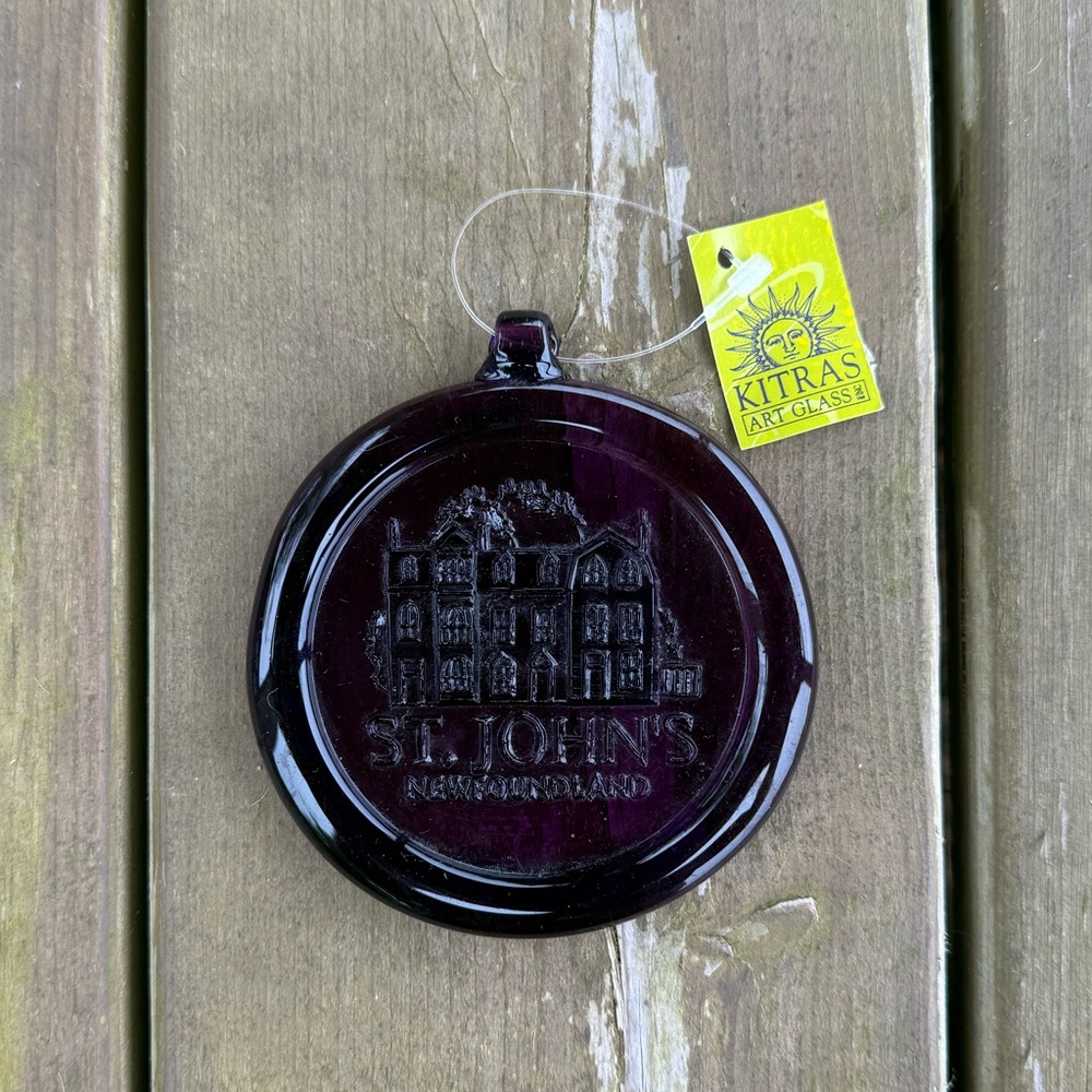 Kitras Art Glass St. John’s Newfoundland Purple Glass Sun Catcher Medallion